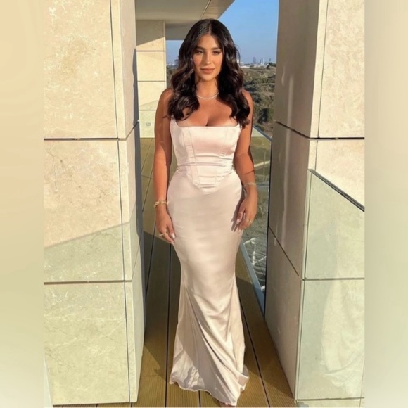 white christmas dresses House of CB Olivette Satin Maxi Dress – 02HIRE main image 0